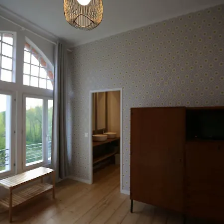 Couette-café Chateau Saint Martin