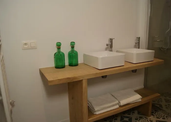 Chateau Saint Martin Alojamento de Acomodação e Pequeno-almoço Pouillon