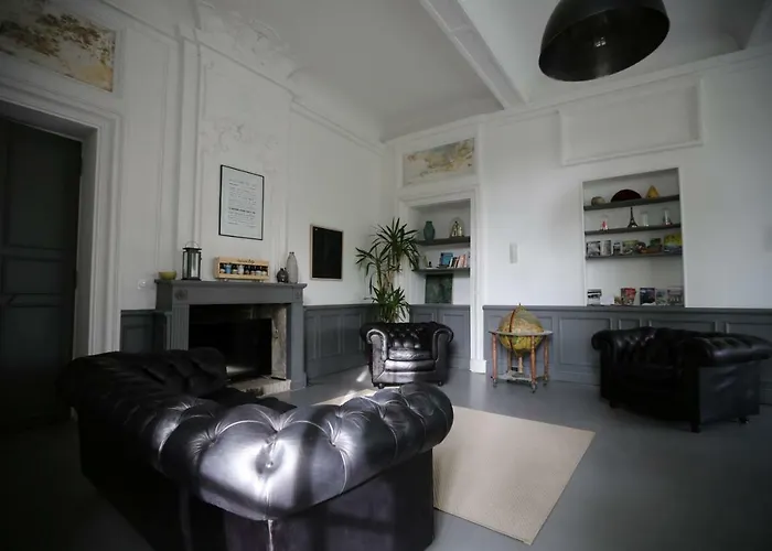 Couette-café Chateau Saint Martin Pouillon